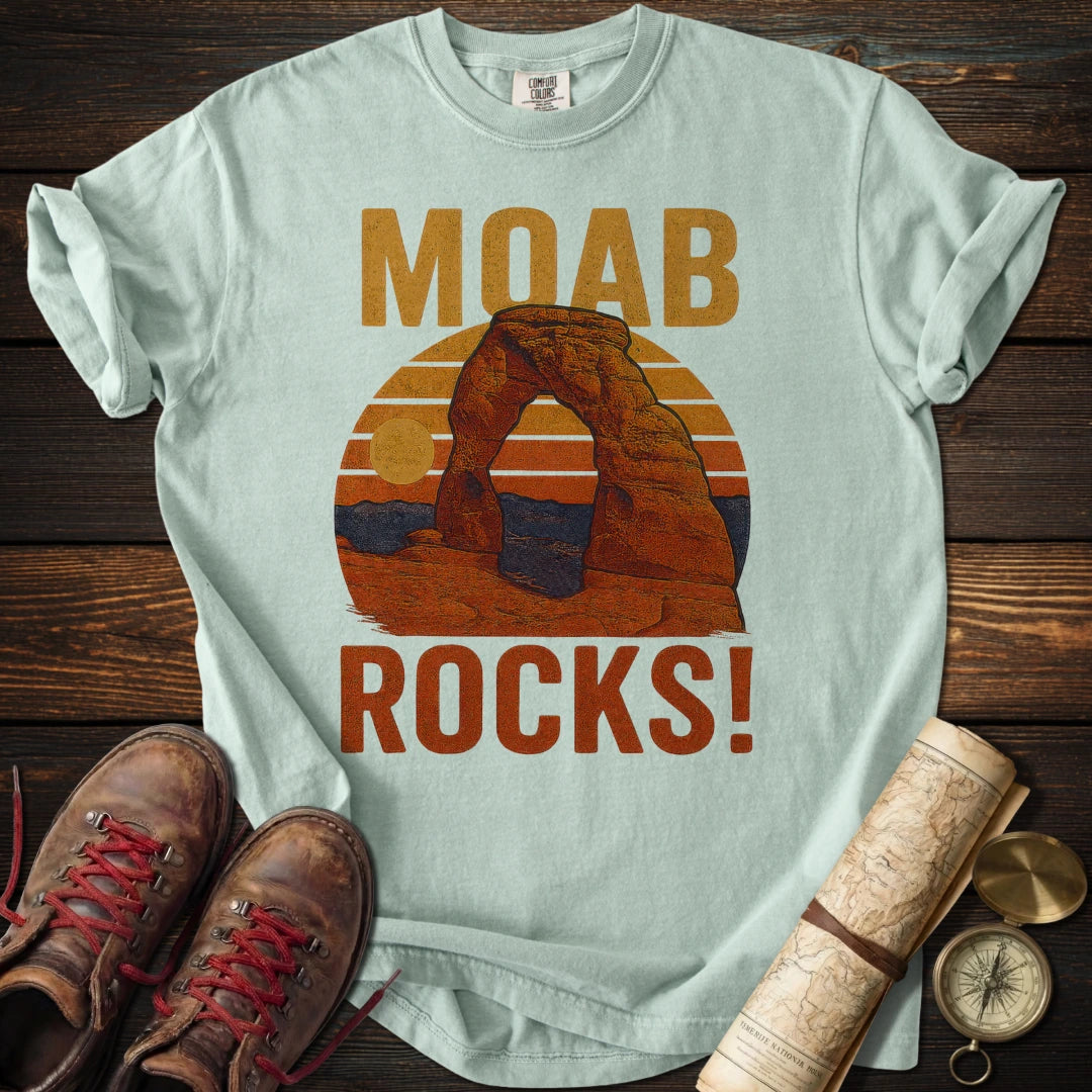 Moab Rocks Vintage Arches T-Shirt