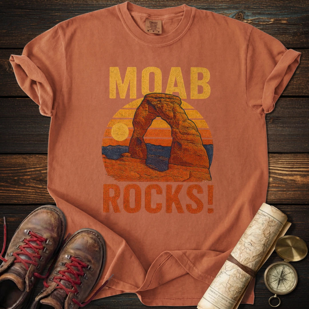Moab Rocks Vintage Arches T-Shirt