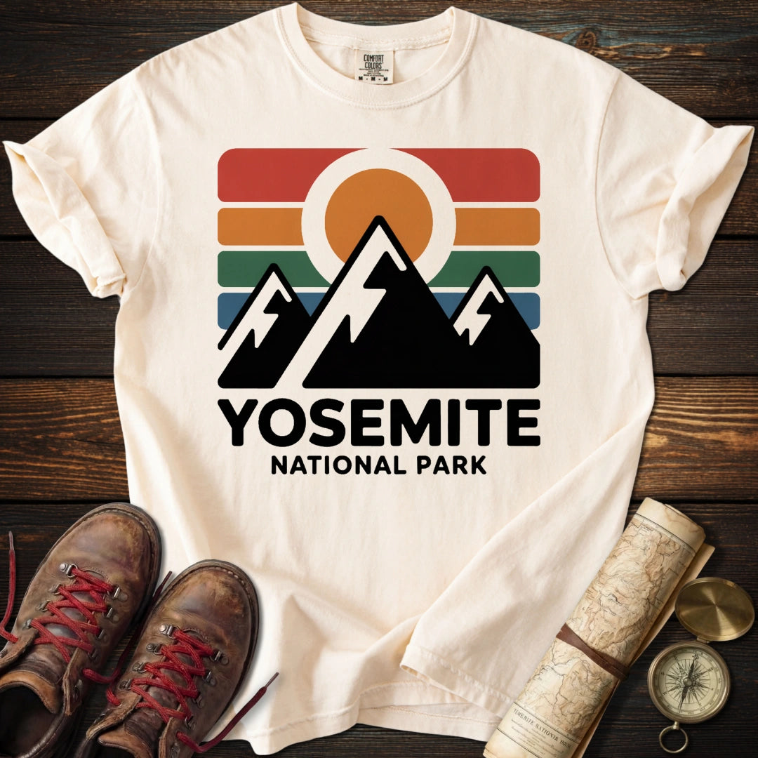 Retro Yosemite Sunset Peaks T-Shirt
