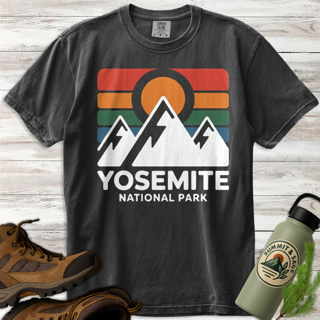 Retro Yosemite Sunset Peaks T-Shirt