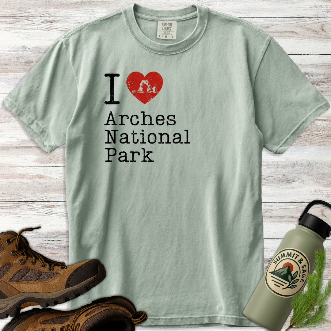 I Heart Arches National Park Distressed T-Shirt