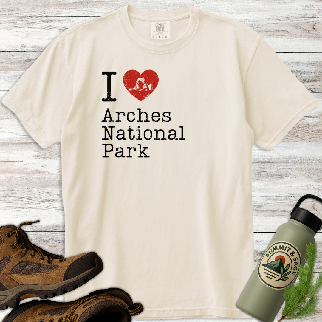 I Heart Arches National Park Distressed T-Shirt