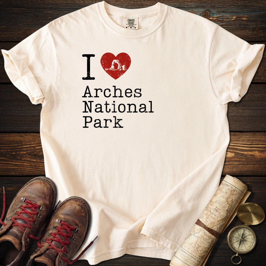 I Heart Arches National Park Distressed T-Shirt