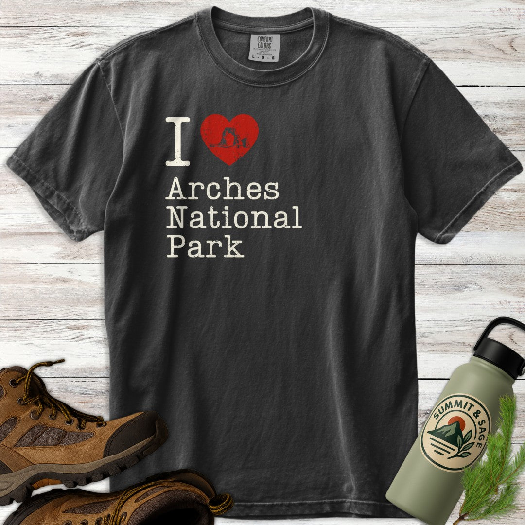 I Heart Arches National Park Distressed T-Shirt