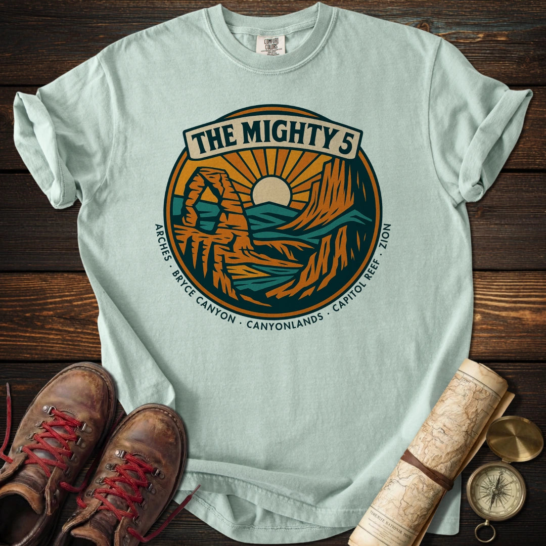 Vintage Utah Mighty 5 Panorama T-Shirt