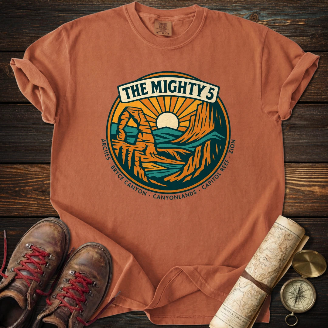 Vintage Utah Mighty 5 Panorama T-Shirt