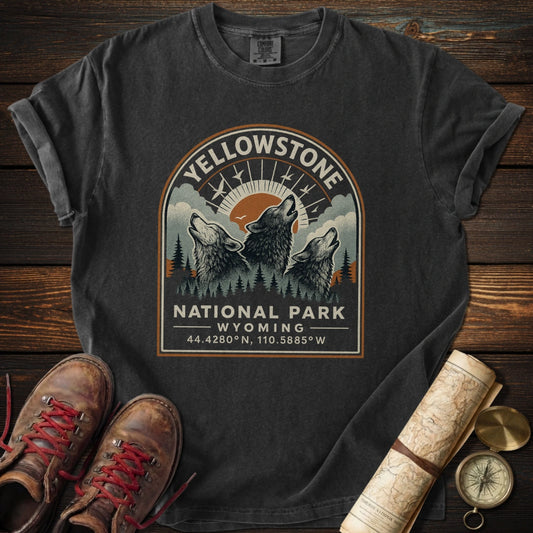 Vintage Yellowstone Wolf T-Shirt