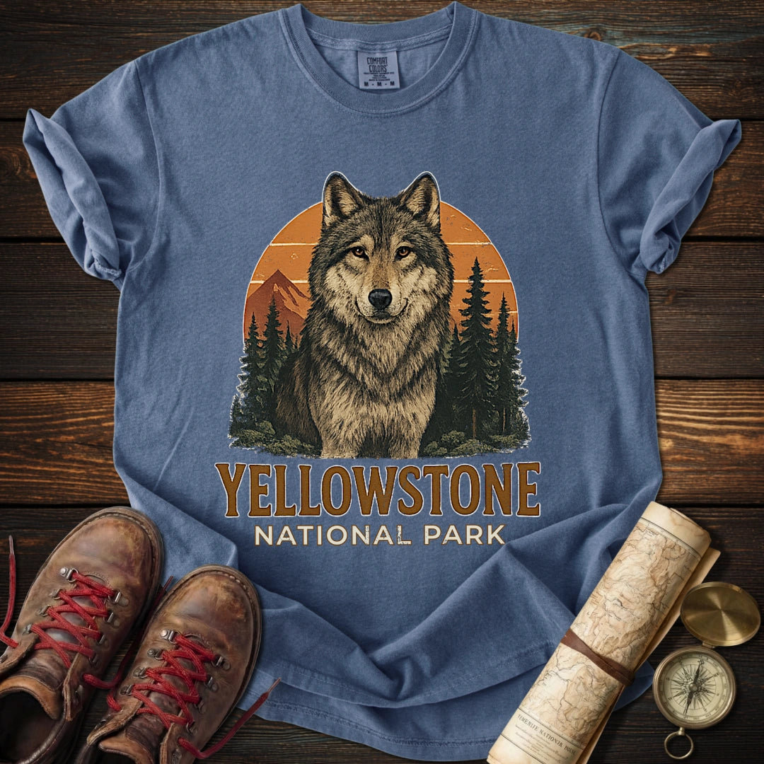 Vintage Yellowstone Graphic Wolf T-Shirt