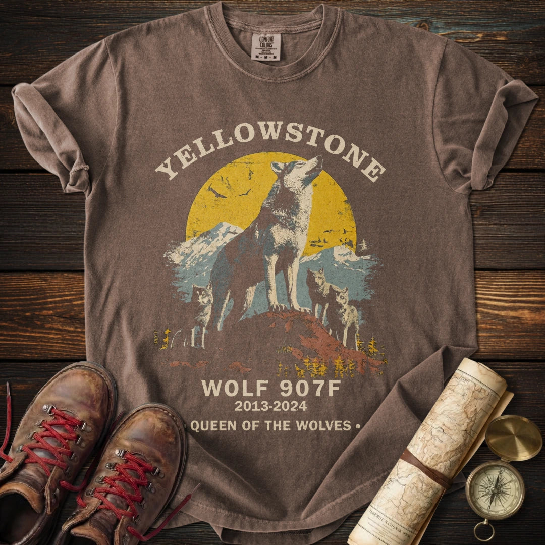Yellowstone Wolf 907F Queen T-Shirt