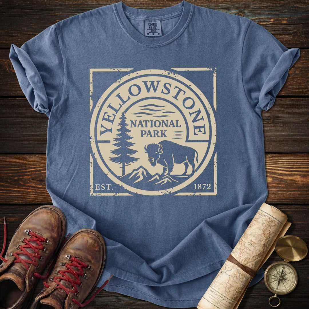 Yellowstone Park 1872 Retro Badge T-Shirt