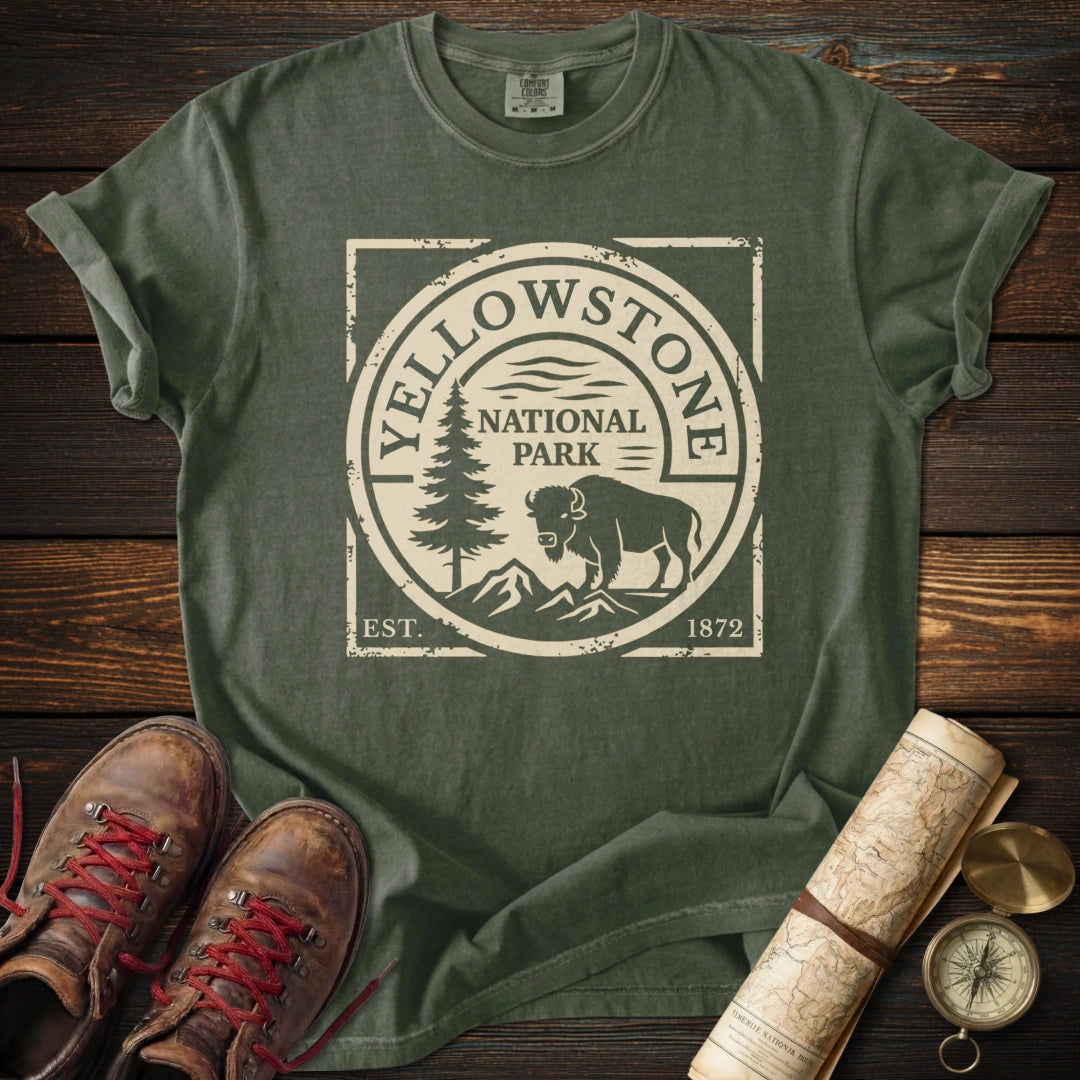 Yellowstone Park 1872 Retro Badge T-Shirt