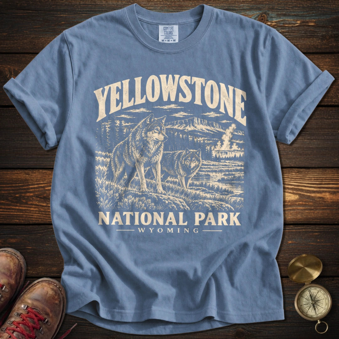 Yellowstone National Park Wolves Heritage T-Shirt