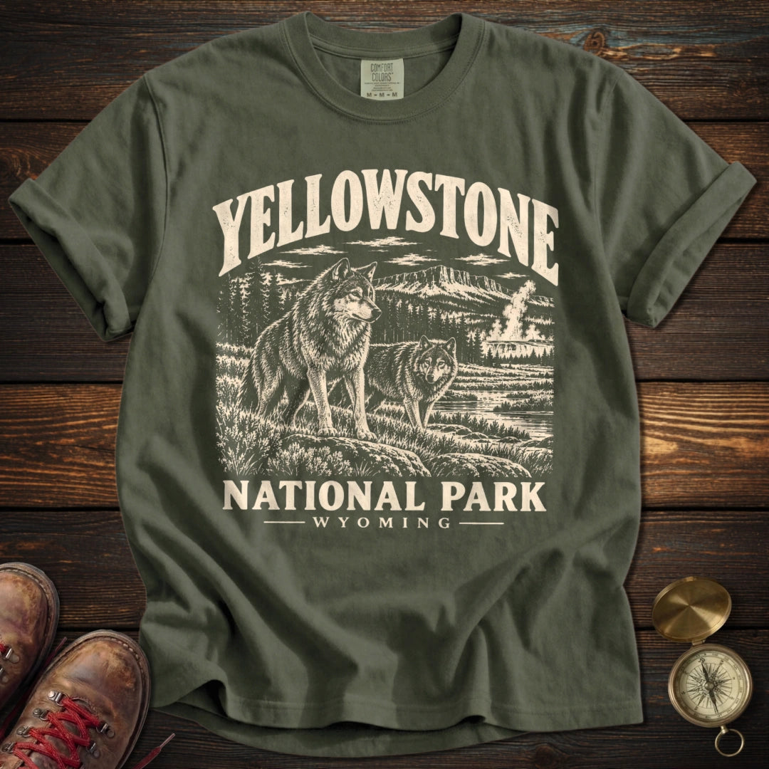 Yellowstone National Park Wolves Heritage T-Shirt