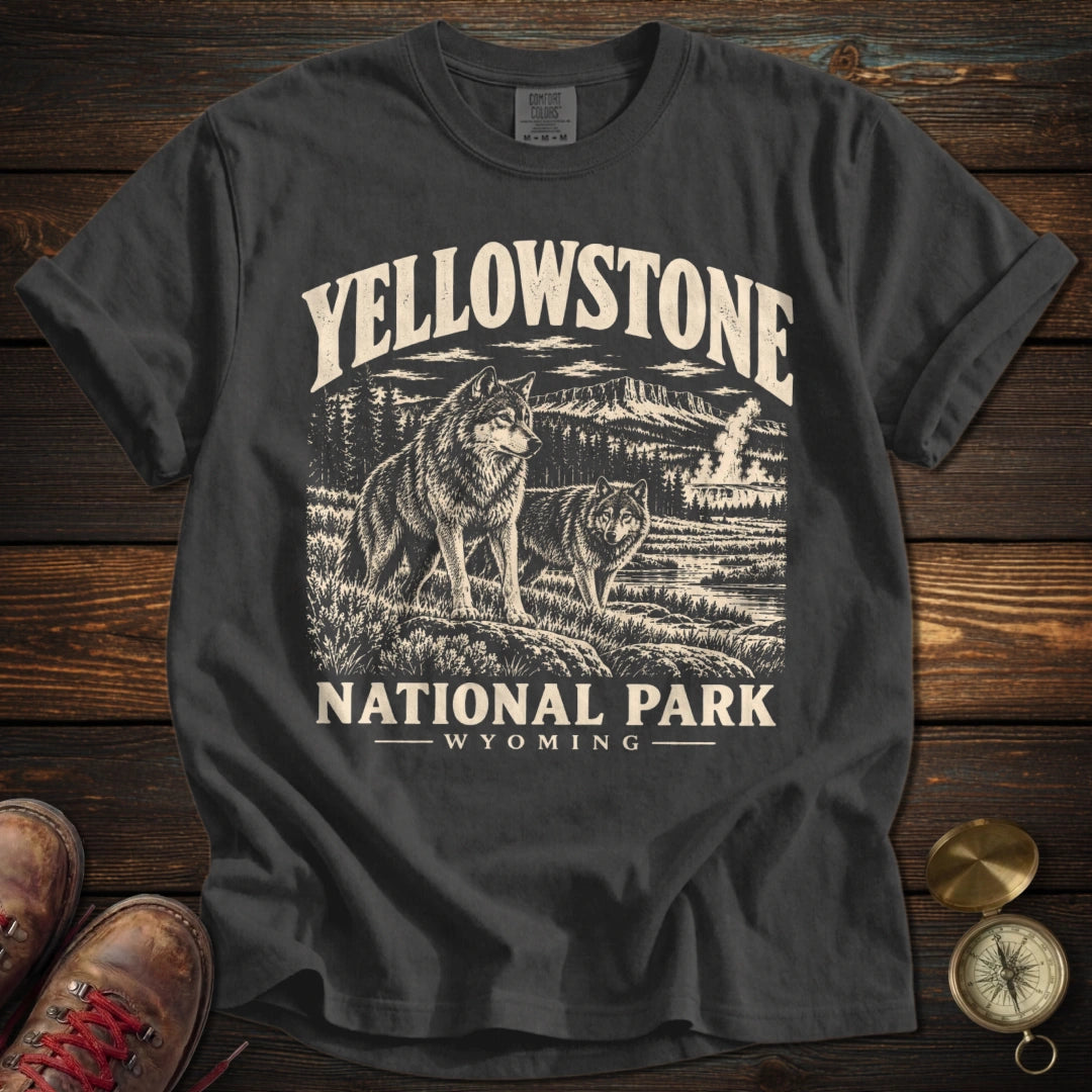 Yellowstone National Park Wolves Heritage T-Shirt